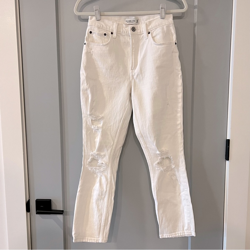 Abercrombie High Rise Mom Jean